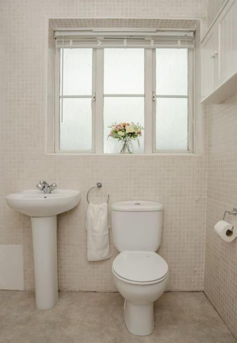 Peaceful & Spacious Family Home In Eastbourne! المظهر الخارجي الصورة